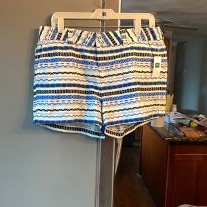 NWT Women’s Gap Patterned Shorts